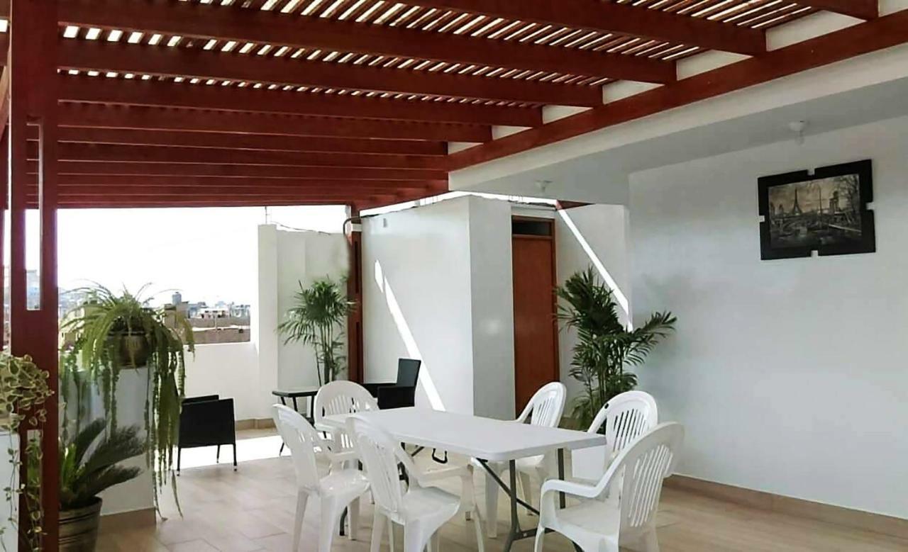Hospedaje Luna Llena San Vicente de Cañete Exterior foto