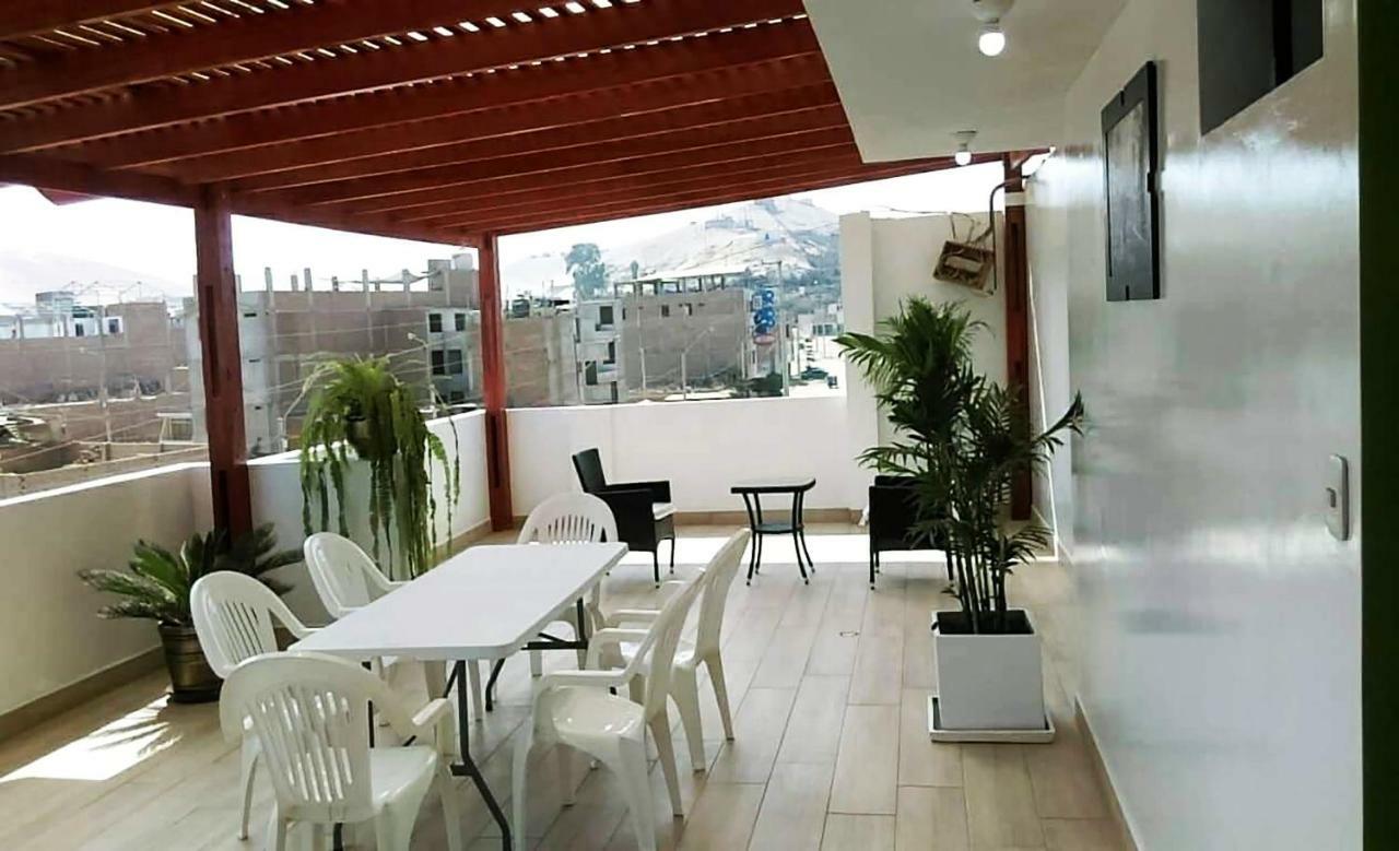 Hospedaje Luna Llena San Vicente de Cañete Exterior foto